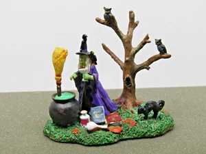 Lemax Spooky Town MAGICAL POTION Table Accent - Picture 1 of 8