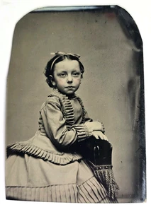 Antique Tintype Photo Cute Young Victorian Girl Dress Fashion Unique Sharp Image - Picture 1 of 3