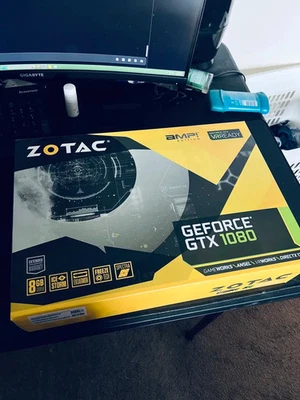 ZOTAC GeForce GTX 1080 AMP Edition, 8GB GDDR5X Ice Storm Cooling (ZT-P10800C-10) Foto 1 de 4