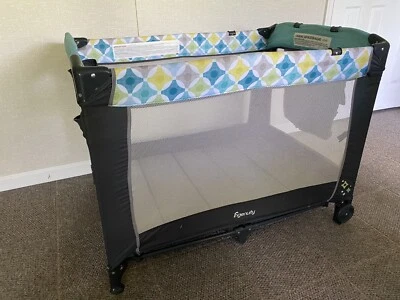 INGENUITY SMART & Simple Packable PLAYARD, RIDGEDALE (灰色/绿色) * 分散 PK — 第 1/4 张图片