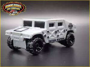 1992-2006 HUMMER Humvee H1 Tattico Risposta Grigio 1:64 Scala Modellino Auto - Foto 1 di 8