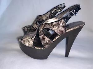 *FAB* NUEVO CON CAJA Carlos Santana Calais Plataforma de Piel de Serpiente Stiletto Slingbacks - 8,5 - Imagen 1 de 7