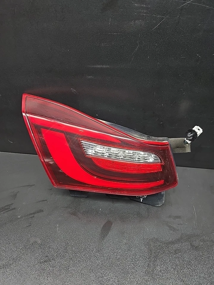 2015-2019 INFINITI Q70 Q70L ЛЕВЫЙ ВОДИТЕЛЬ ЗАДНИЙ ВНУТРЕННИЙ СВЕТОДИОДНЫЙ ЗАДНИЙ ФОНАРЬ OEM - Изображение 1 из 4