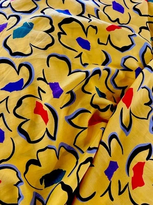 "12 yardas 58"" de ancho viscosa rayón tela contorno de flores amarillas" Foto 1 de 3