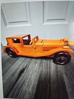 1927 Bugatti 41 Royale Classic Car Wooden Model with Cigarette Storage - Vintage - Image 1 of 4