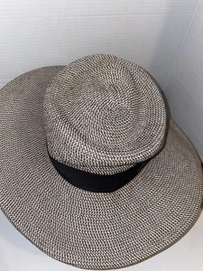 Sombrero Solar Escape Sun Fedora UV Talla Única Ajustable Absorbente Bronceado con Borde Negro - Imagen 1 de 5