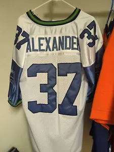 Reebok Shaun Alexander #37 Seattle Seahawks Football Jersey Size 52 Made n Korea - Picture 1 of 7