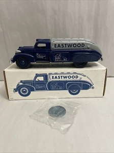 ERTL EASTWOOD 1939 DODGE AIRFLOW REPLICA B315 1/25 Lockable Coin Bank 1994 - Picture 1 of 16