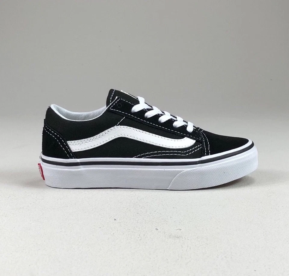 Vans Kids Old Skool Trainers Pumps Black/White UK Kids size 10,11,12,13,1,2,3 - image 1 of 1