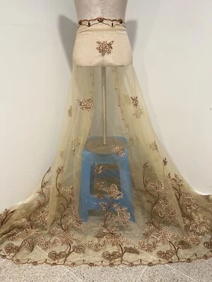 "Tela de encaje nupcial bordado con borde lentejuelas con cordón marrón dorado 50"" ancho 1 yarda" Foto 1 de 4