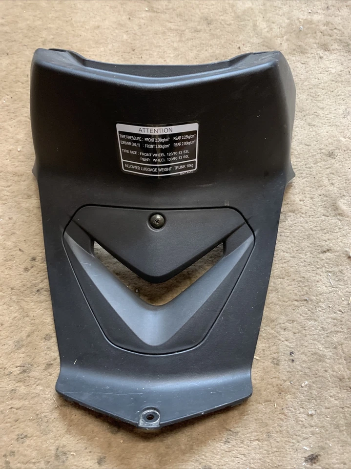 Daelim S1 Otello sport 125 EFI Centre seat panel inspection cover 2017 — 第 1/4 张图片