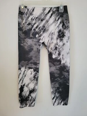 No Boundaries Women's Black Gray Camo Leggings Size M (7/9) - Image 1 of 3