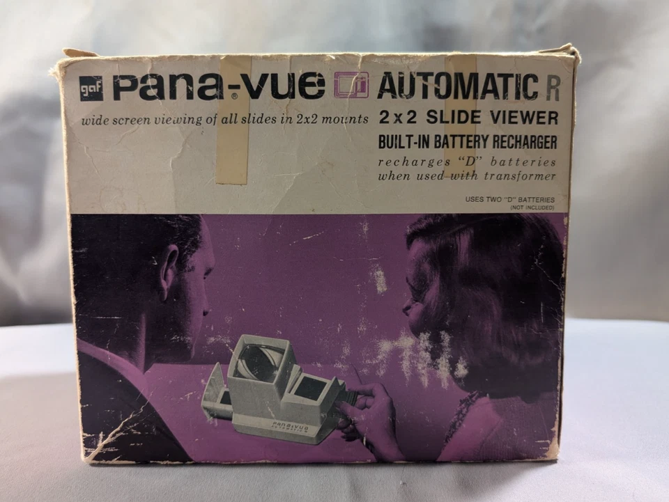 Vintage 1960's GAF Pana-Vue automatic 2 x 2 slide viewer In Original Box - Image 1 of 4