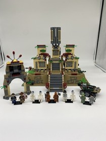 LEGO 7627 Temple Escape Indiana Jones Crystal Skull 554 pcs 100% Complete