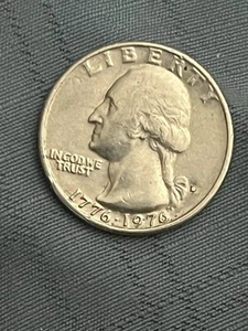 RARE 1776-1976 D BICENTENNIAL QUARTER ERROR( WITH FILLED IN MINT MARK) w/ strike - Picture 1 of 3