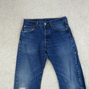 Levis 501 Jeans Mens 33x34 Distressed Denim Button Fly Waterless W33 L34 - Picture 1 of 16