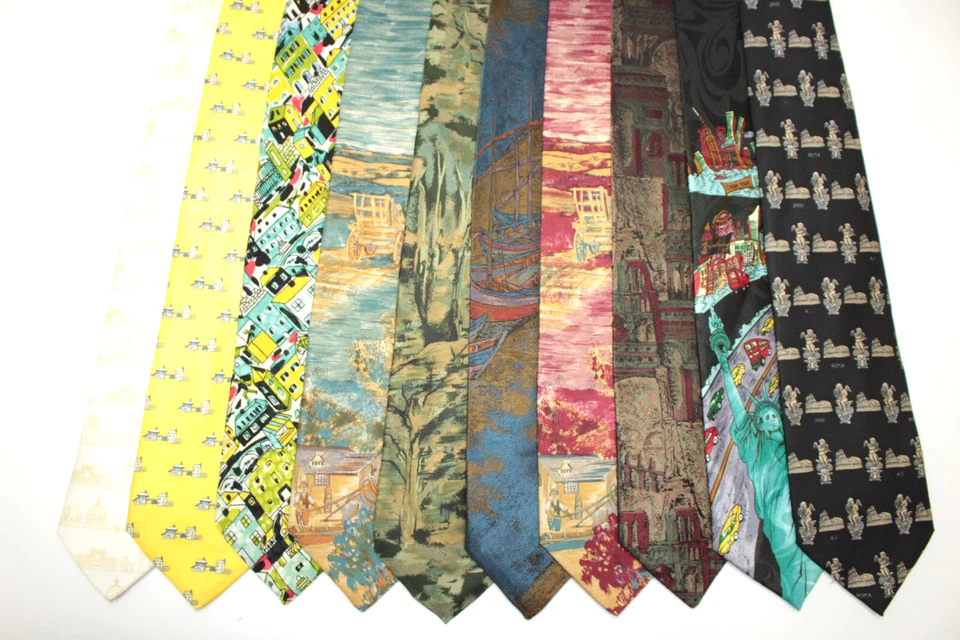 ЛОТ ИЗ 10 ПЕЙЗАЖЕЙ ПАМЯТНИКИ, КАРТЫ тема шелковые галстуки. F82111 - Изображение 1 из 1
