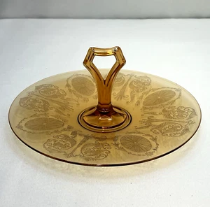 Vtg Cambridge Glass Majestic Etched 732 Amber Handle Sandwich Tray Glass 10-3/8" - Picture 1 of 14