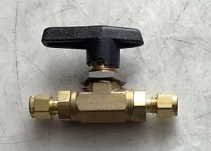 1/4 Tube Brass Ball Valve Parker 4A-B6LJ-BP - Picture 1 of 4