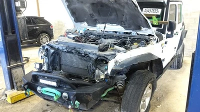 2015 Jeep Wrangler Automatic Transmission OEM 99K Miles - LKQ441275941 - Image 1 of 4