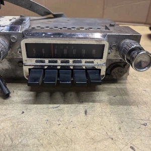 1966 Mustang  AM  RADIO With Bracket Untested 1965 - Bild 1 von 19