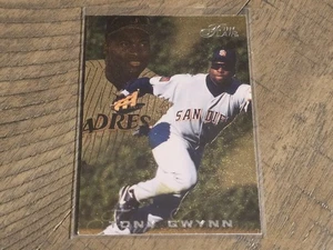 1996 Flair #374 Tony Gwynn San Diego Padres Nmmt - Picture 1 of 3