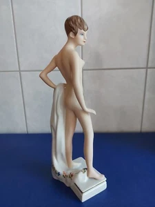 Royal Dux-Porzellanfigur-Stehender weiblicher Akt-Entwurf Jiri Cernoch - Picture 1 of 17