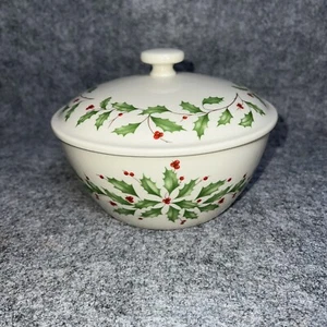 Lenox Holly Small Covered Bowl - Picture 1 of 8