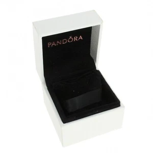 PANDORA Schmuck-Box 5x5 cm für Ohrstecker, Ringe oder Charms - Bild 1 von 3