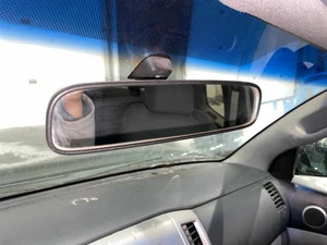 05-11 TACOMA Rear View Mirror manual dimming - Picture 1 of 1
