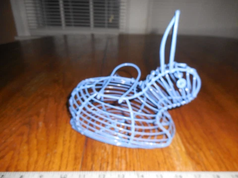 Blue Wire Bunny/Rabbit Basket  8" X 5" Cover