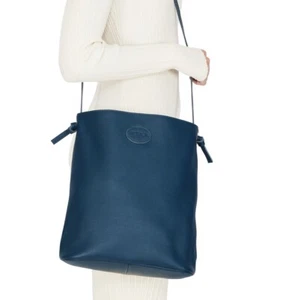 M.I.L.A Luxus Umhängetasche - 100 % echtes genarbtes Leder - marineblau 598 $ - Bild 1 von 4