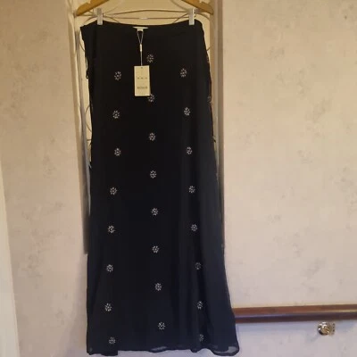 Minsoon Navy Embroidered Womens Skirt Size 18 BNWT - Image 1 of 4