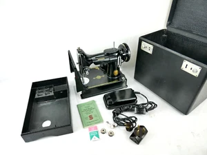 Sewing Machine Singer 221K Featherweight 22 July 1952 Accessories Case Manual - Picture 1 of 12