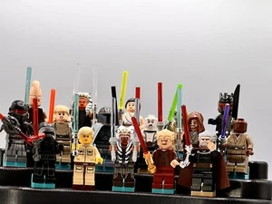 LEGO Star Wars LIGHTSABER BUILDER (SENZA FICHI!): Cromato, Kylo Ren, Dooku, Nero - Foto 1 di 17