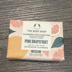 (149,90€/kg) The Body Shop Body Bar Gesicht & Körper Seife Pink Grapefruit 100g - Bild 1 von 1