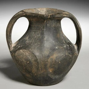 “Swirling eyes” Chinese gray earthenware amphora, Han dynasty, 206 BC-220 AD - Picture 1 of 8