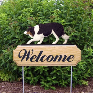Border Collie Wood Welcome Outdoor Sign Black Tri - Picture 1 of 1