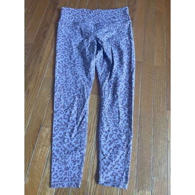 Leggings Athleta para mujer talla grande lavanda guepardo tiro ultra alto euforia ajustados Foto 1 de 4