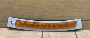 OEM 2009-2015 BMW 750I ACTIVEHYBRID 7 Front Right Bumper SIDE Marker Reflector - Picture 1 of 2