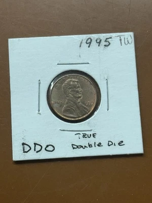 1995 Lincoln Memorial Cent Double Die Obverse DDO Error Cent Coin TW - Image 1 of 4