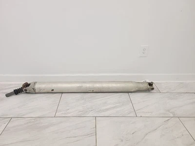 Rear Drive Shaft 2WD Fits 15-17 ESCALADE 556413 Foto 1 de 4