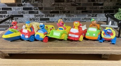 Lote de 7 1997 Sesame Street Tyco Toy Matchbox Jim Henson Die Cast y plástico Foto 1 de 4