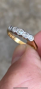 18ct gold gold natural diamond 5 stone rubover ring 750 - Picture 1 of 7