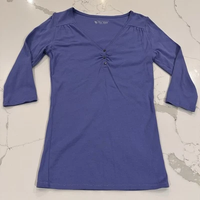 Camiseta Victoria’s Secret VS Tienda Sweetheart Henley Top L Botones Púrpura Manga 3/4 Foto 1 de 4