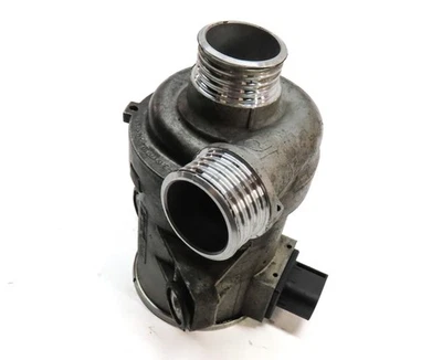 12-18 BMW 328i 428i 528i X3 X5 Z4 (F30 F31 F32 F10 E84 F15 F25) 2.0L WATER PUMP - Image 1 of 4