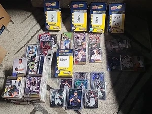 2009 Upper Deck Series 1&2 Lot **PACK FRESH** Over 900 Cards!!! Massive Lot - Picture 1 of 6