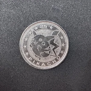 Moneda de metal Pikachu - JCC Pokémon - Nintendo/CR/GF - 2000 Wizards - Imagen 1 de 2