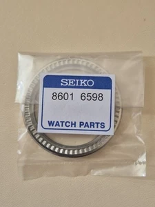 Brand New Seiko Prospex Turtle "Pepsi" Bezel - Part No. 86016598 - Fits SRP789K1 - Picture 1 of 3
