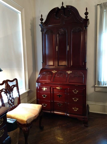 Kindel Winterthur Newport Rhode Island Updyke Secretary #83-844 MSRP $113,417 Cover